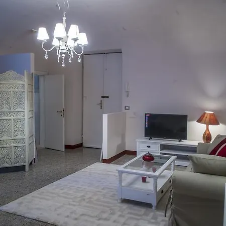 Apartment Il Palazzo Del Conte Sarzana