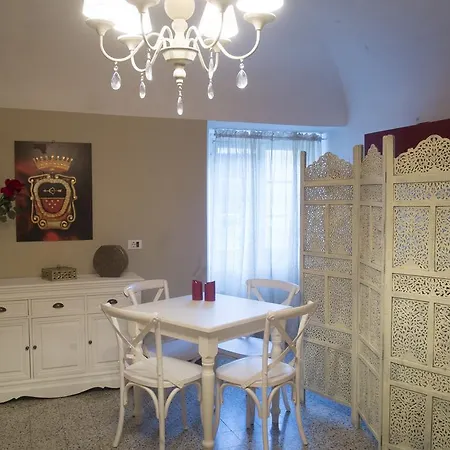 Il Palazzo Del Conte Apartment *